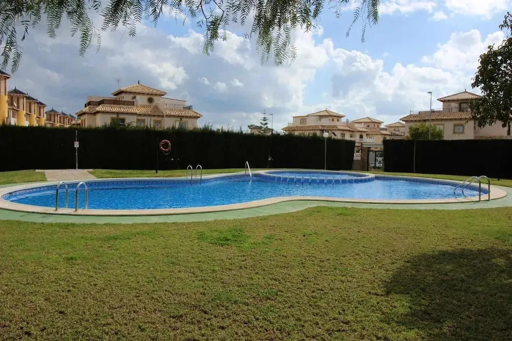 Home Near Beach & Shops