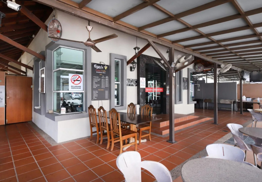 OYO 706 Cozy Hotel