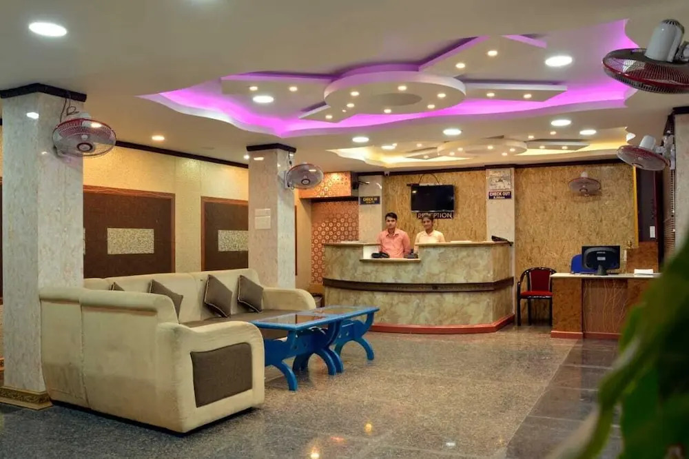 Shree Karpagham Dreams By OYO Rooms