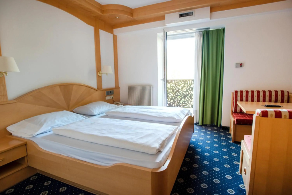 Hotel Chrys