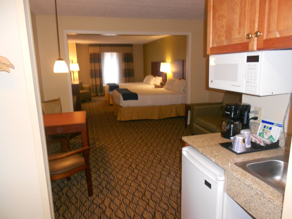Holiday Inn Express & Suites Lancaster by IHG
