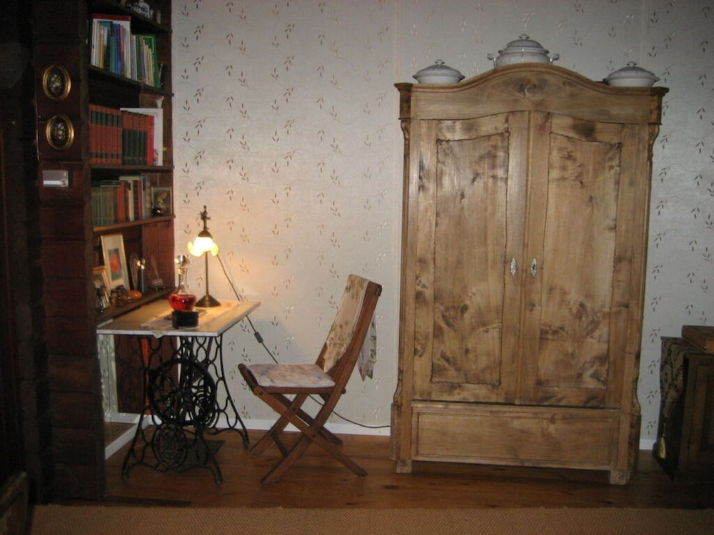 Anne's Holiday Home by the Lake