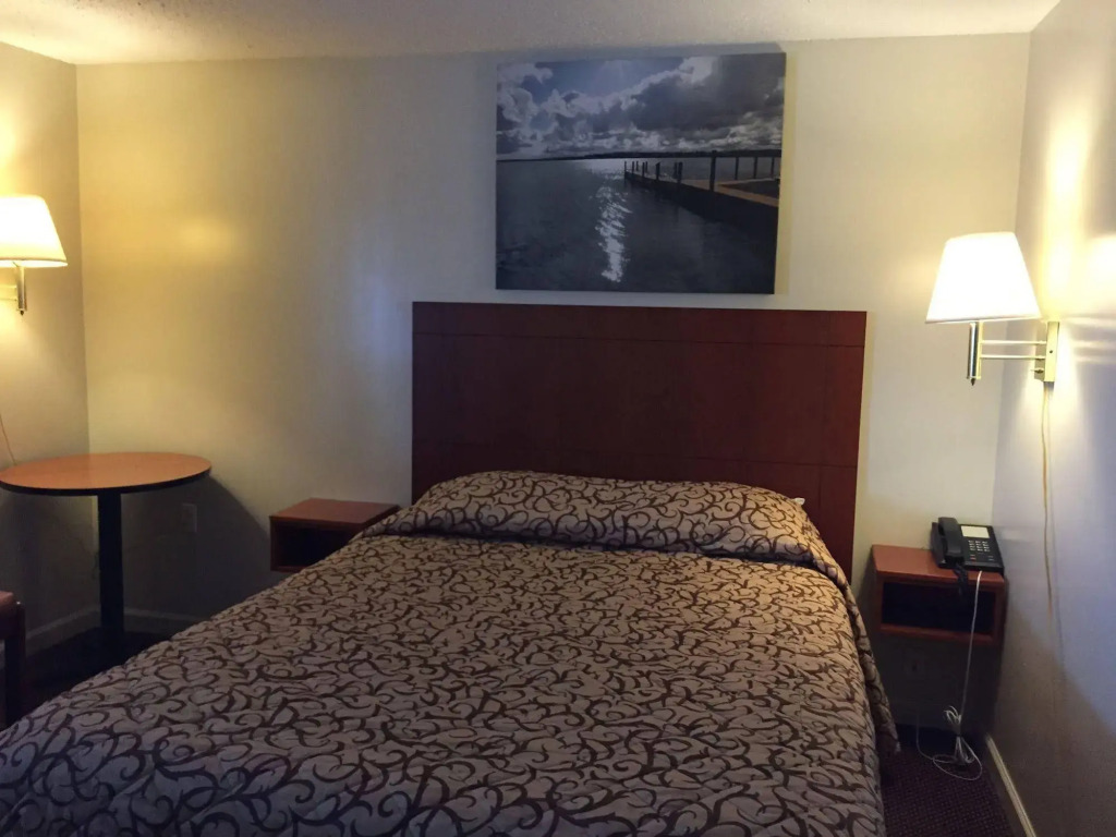 Royal Inn Motel