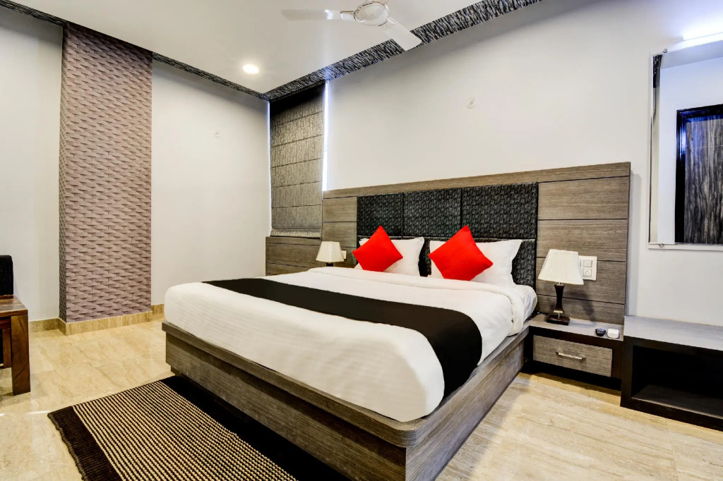 Hotel Grand Anshul
