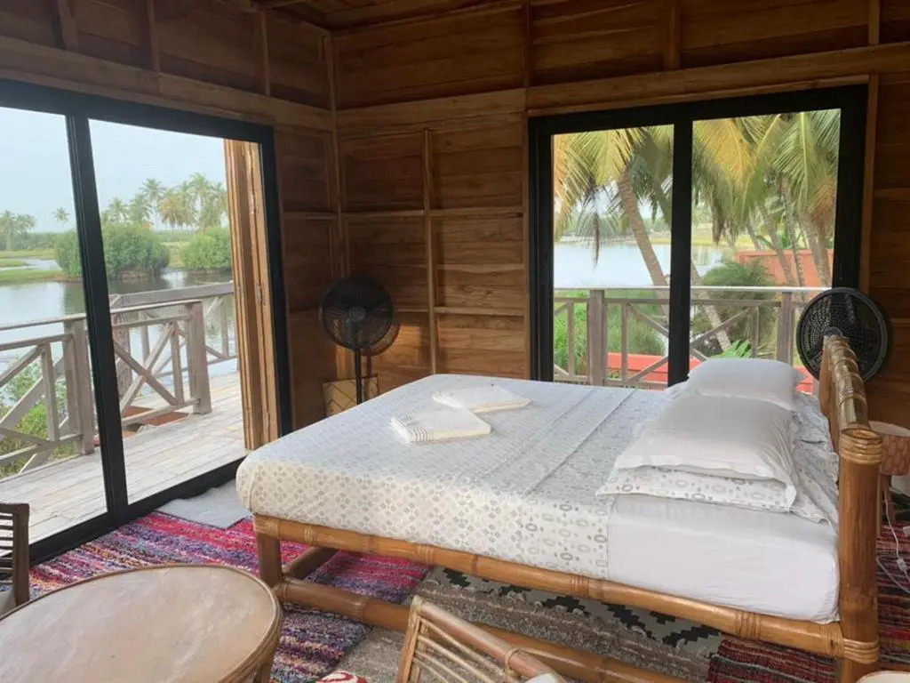 Natura luxury camp