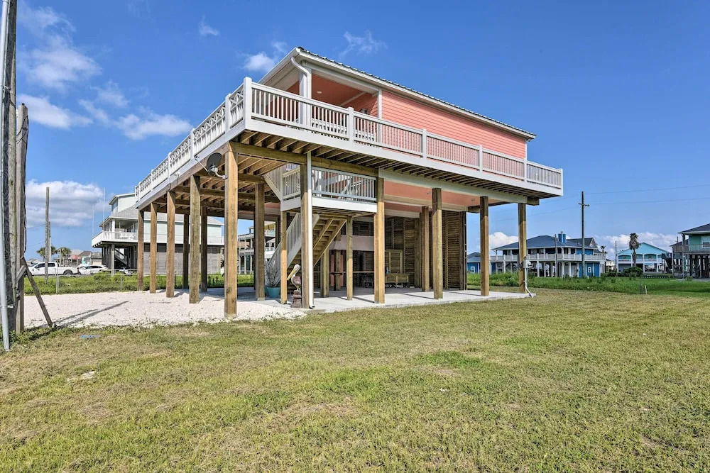 Ocean View + Wraparound Deck: Crystal Beach Home!