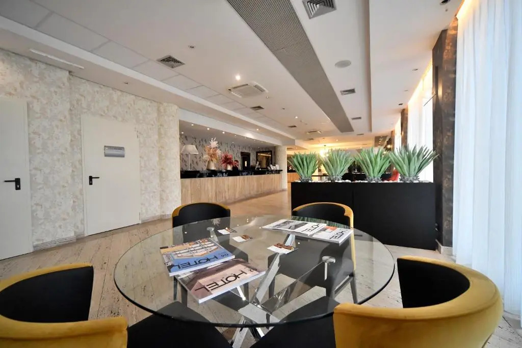 Palace Inn Rome Fiano