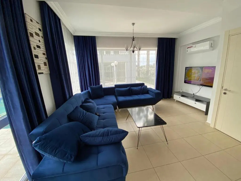 3 katlı triplex havuzlu