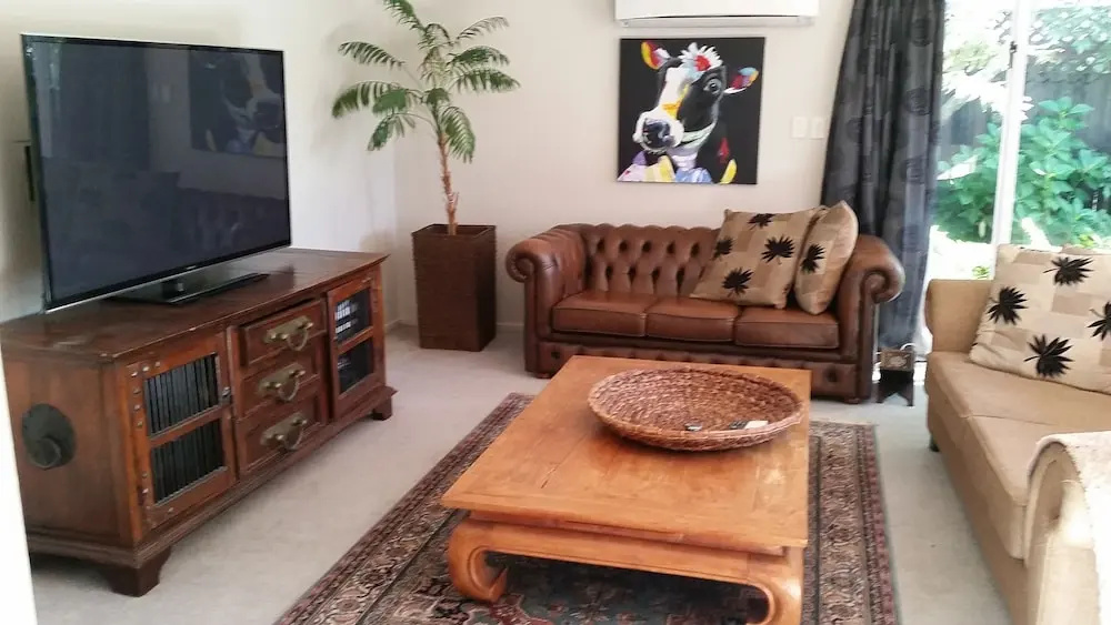 Berni's Boutique BnB Airport