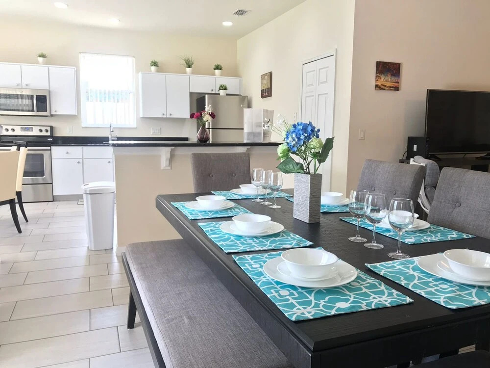 Crystal Cove - 924 Emerald Green Court