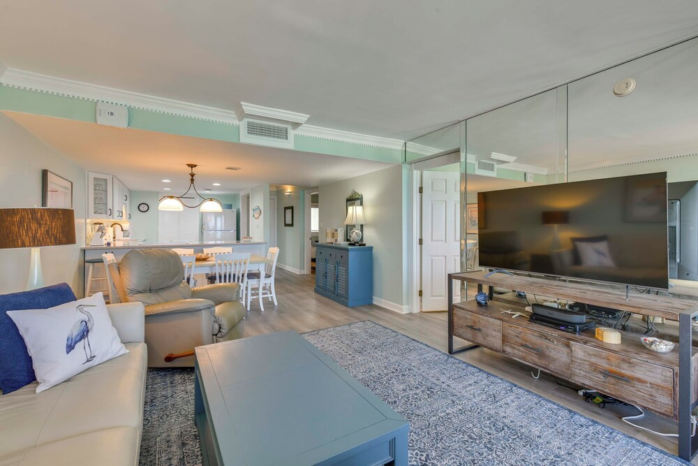 Emerald Dreams Beach & Lakefront West PCB Condo