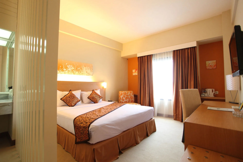 Lux Tychi Hotel