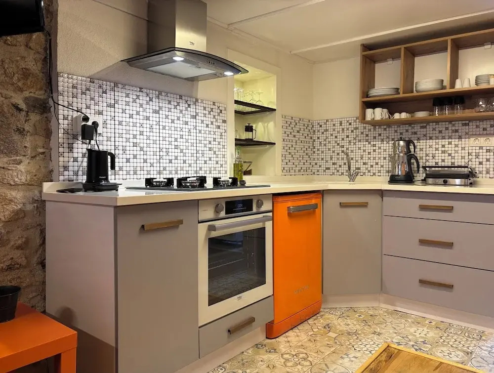 Idor Guest House