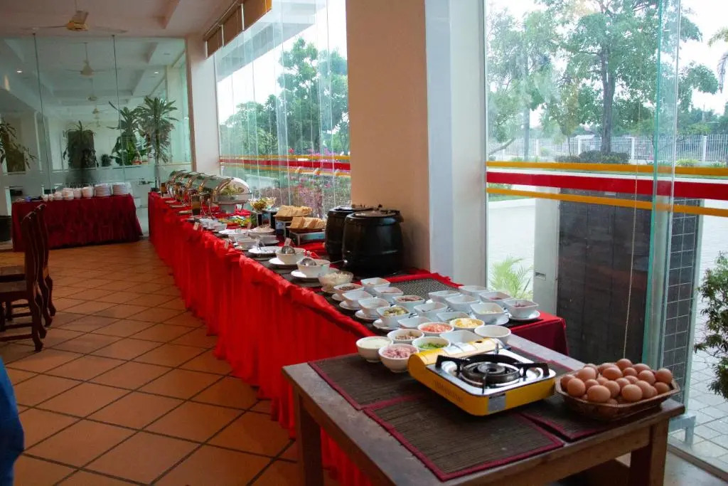 Pursat Riverside Hotel & Spa