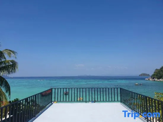 Lipe Sunrise Beach House