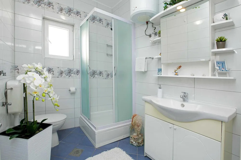 Sunshine Apartment Doda