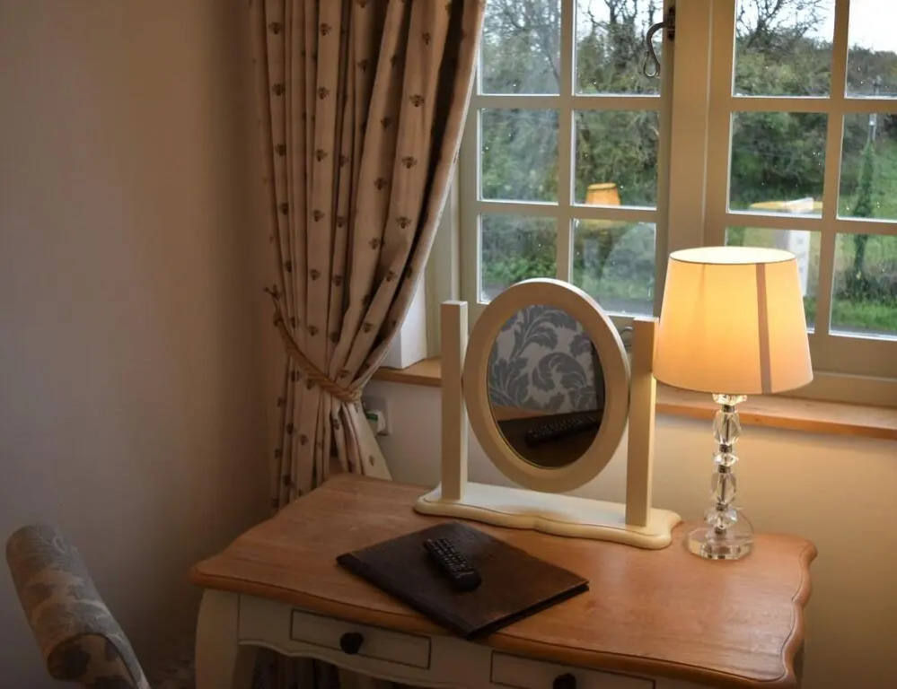 Three Horseshoes Country Inn