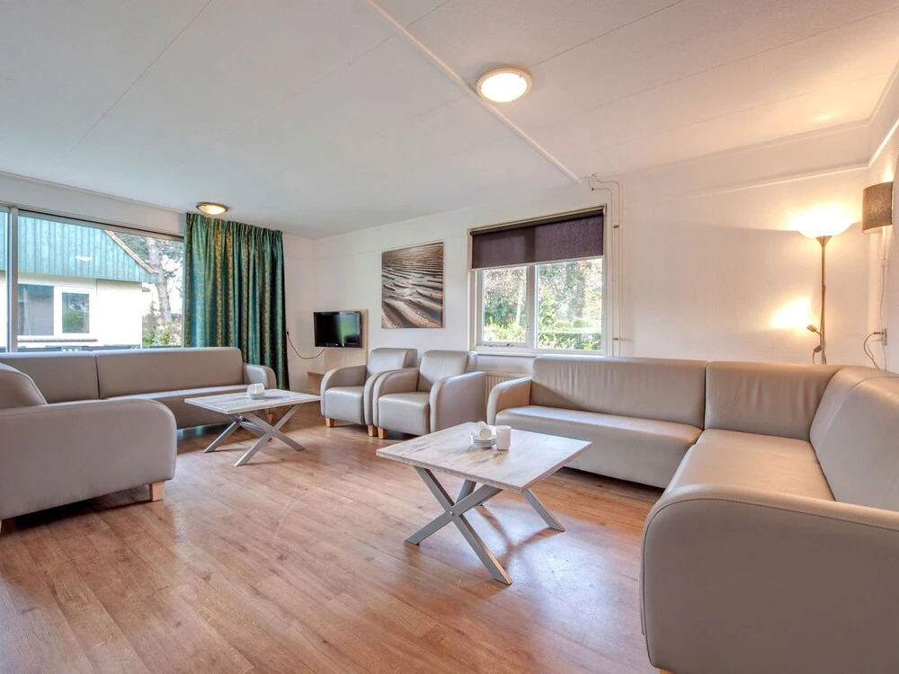 Tidy Bungalow With Microwave, 3 km. From Renesse and Beach