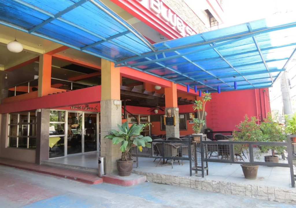The Blue Sapphire Hotel
