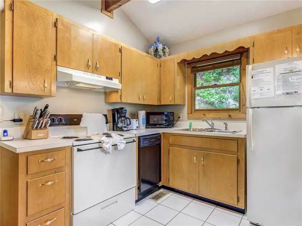 Sugar Plum, 1 Bedroom, Hot Tub, WiFi, Foosball, Sleeps 2