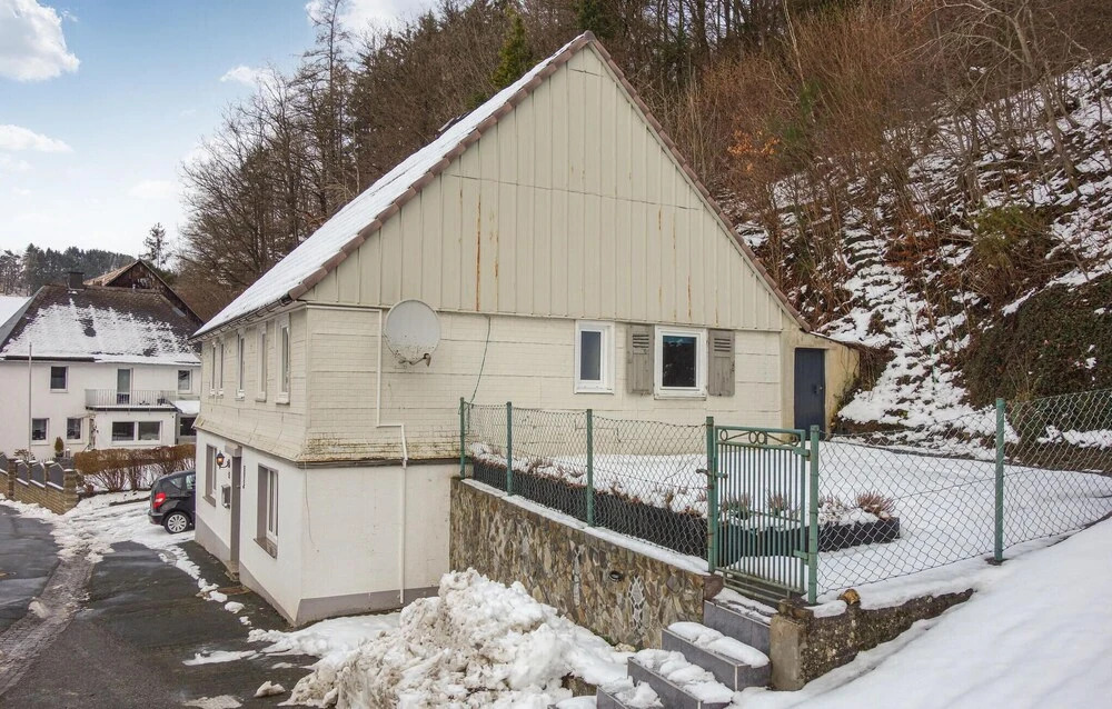 Nice Home In Medebach With Sauna