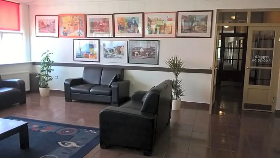 Hotel Thelena