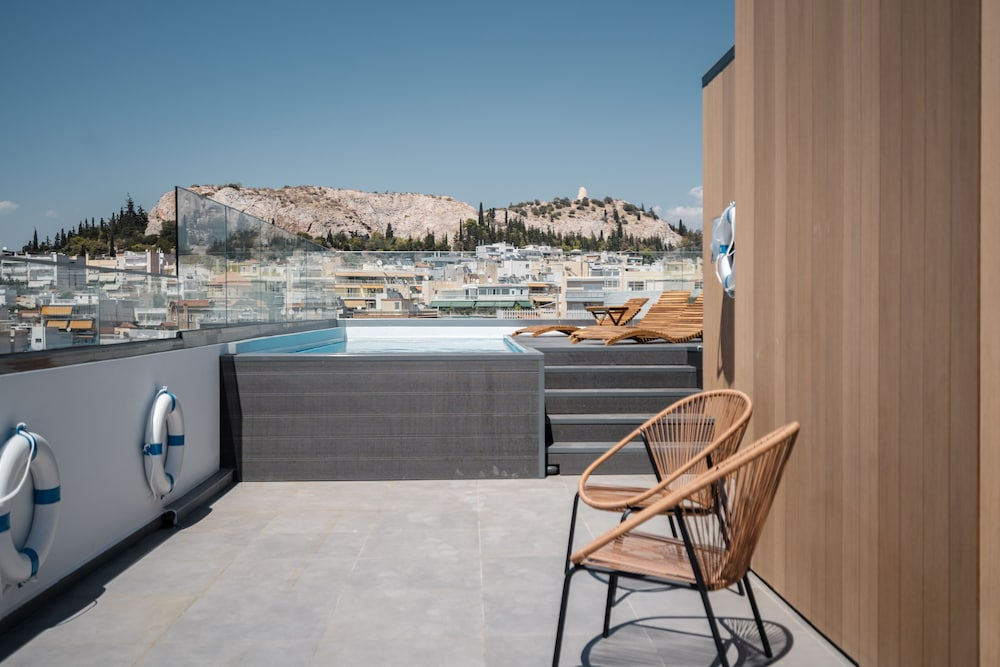 The Edge - Luxury Residences