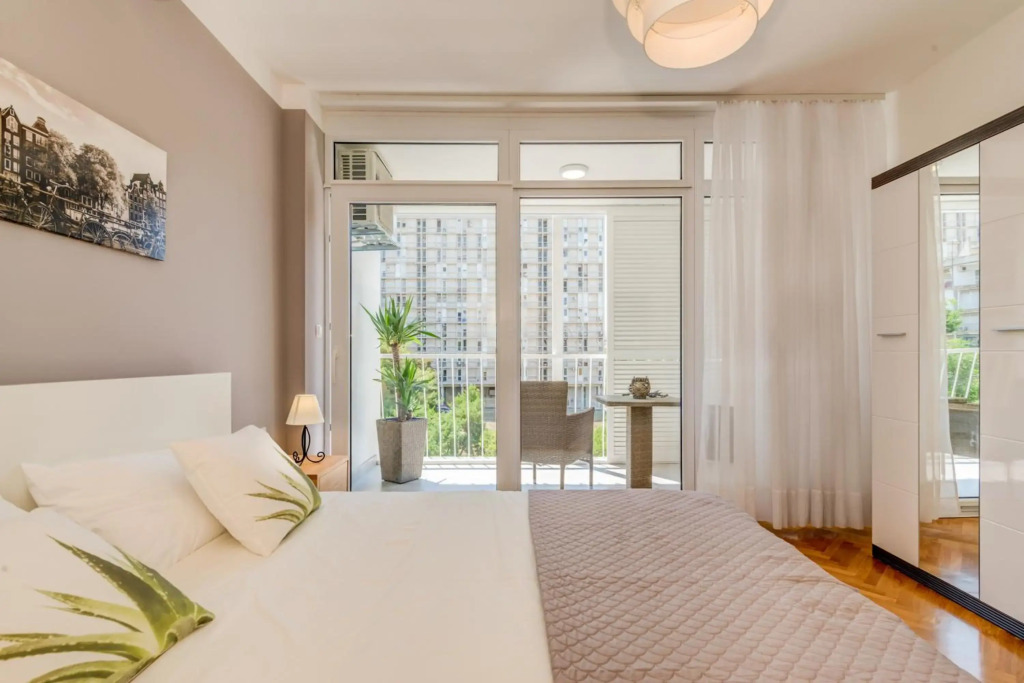 Room Nada