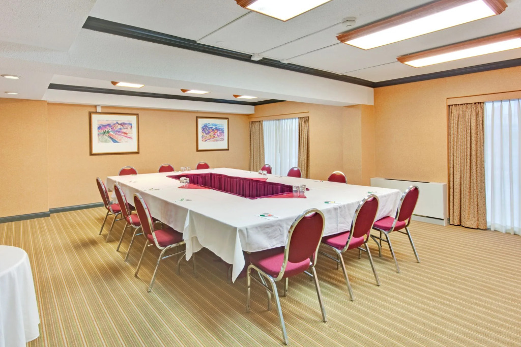 Holiday Inn Hotel Peterborough Waterfront by IHG