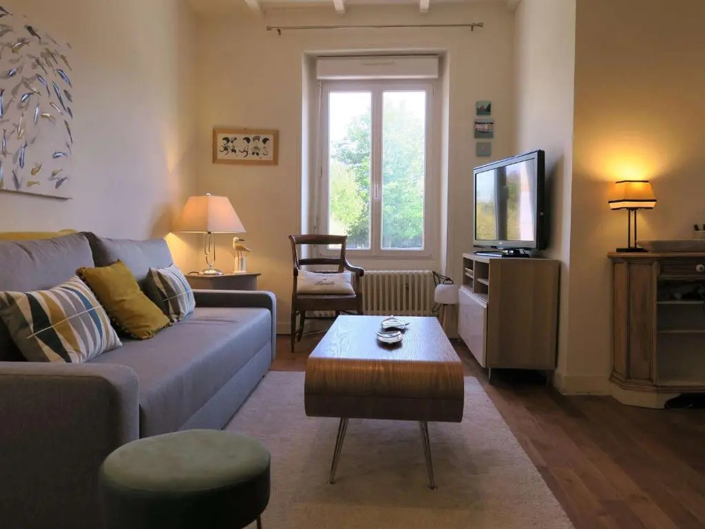 Maison de charme avec jardin, terrasse et WIFI, à 600m de la mer à Pleumeur-Bodou - FR-1-368-294