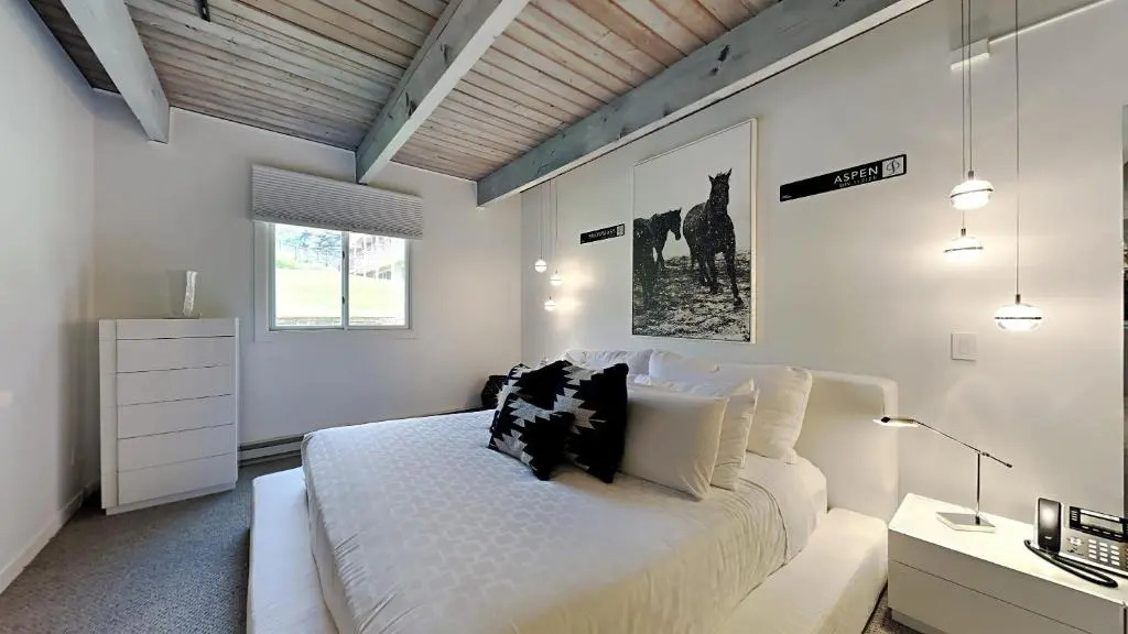 Timberline Condominiums 2 Bedroom Deluxe Unit D2H