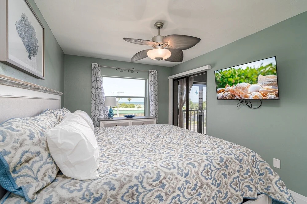 Estero Cove 132 - Beautifully Updated!! 2 Bedroom Condo by RedAwning