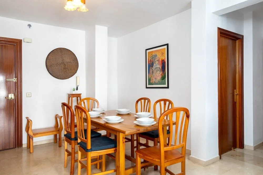 Excellent Apartment with Pool and View Ref 138