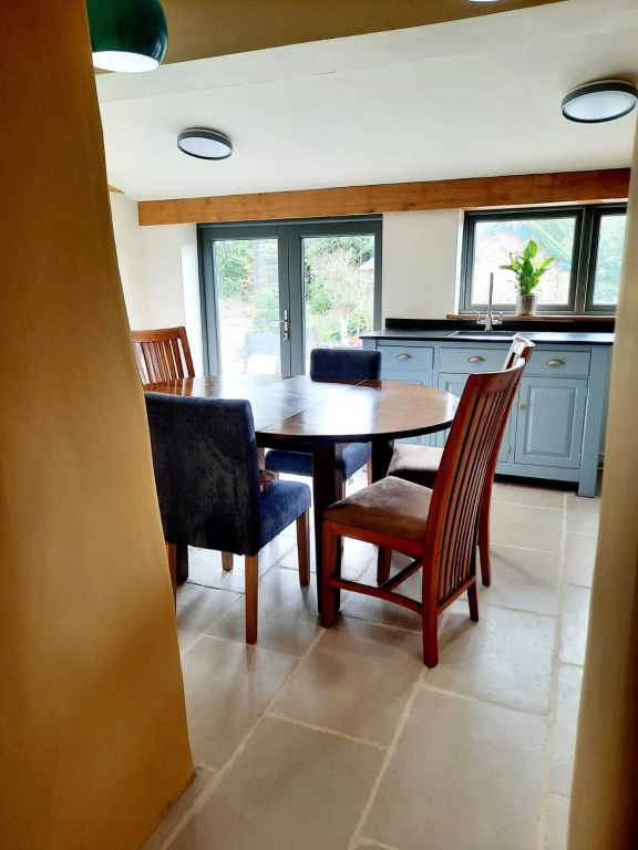 Longstone Bed and Breakfast