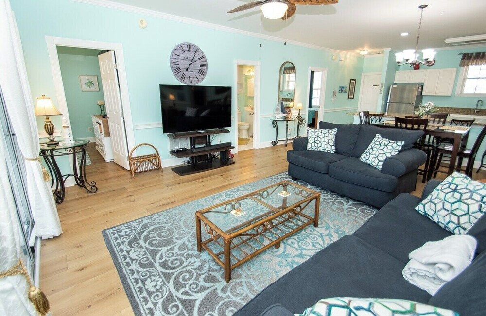 Magnolia Place 4789-103
