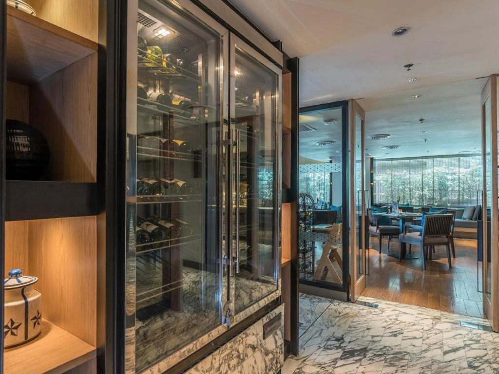 Arcadia Suites Ploenchit Bangkok