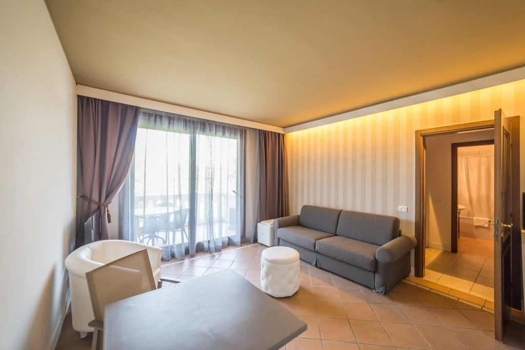 Отель Palazzo della Scala Spa Hotel Suites & Apartments