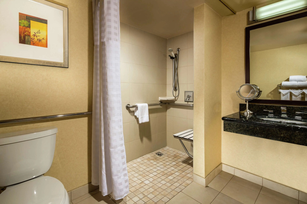 DoubleTree by Hilton Carson
