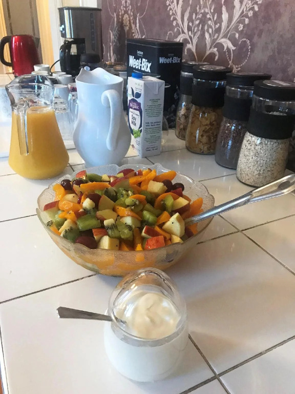 Hulmes Court Bed And Breakfast