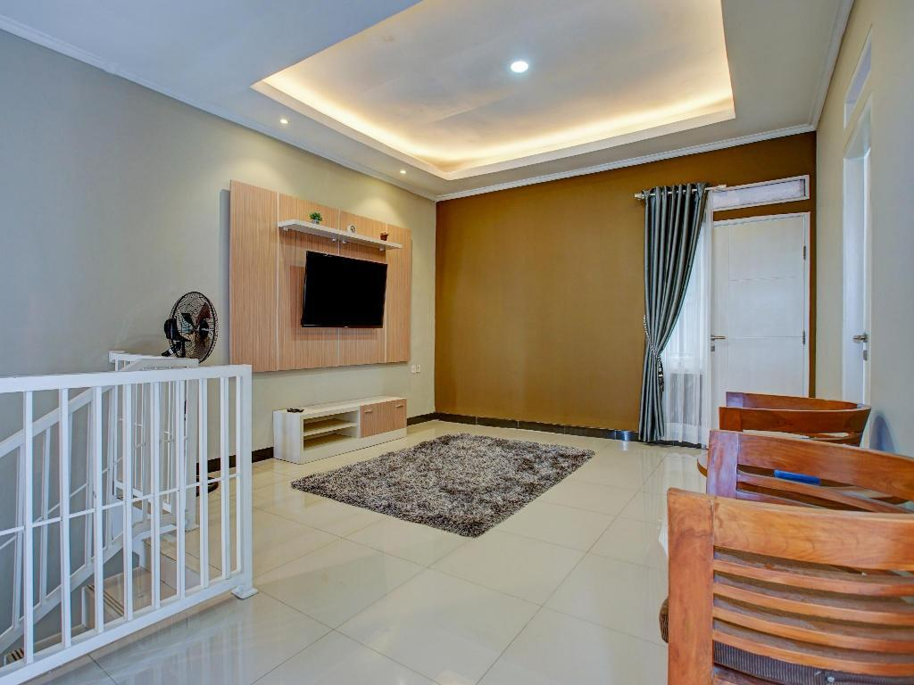OYO 90059 Shakilla Home Cianjur