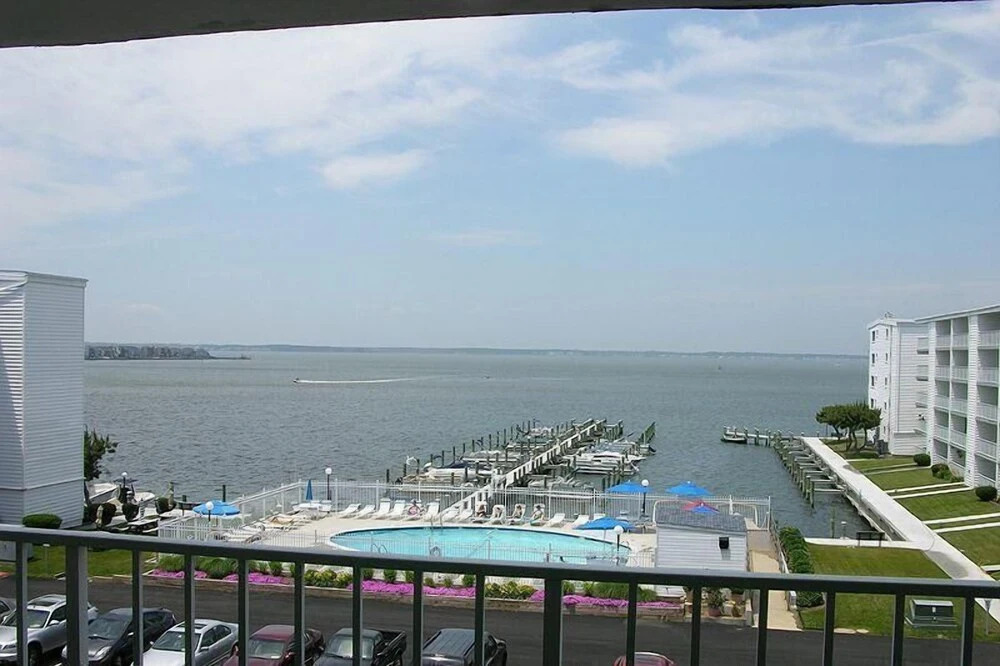 Thunder Island 128c 2 Bedroom Condo by RedAwning