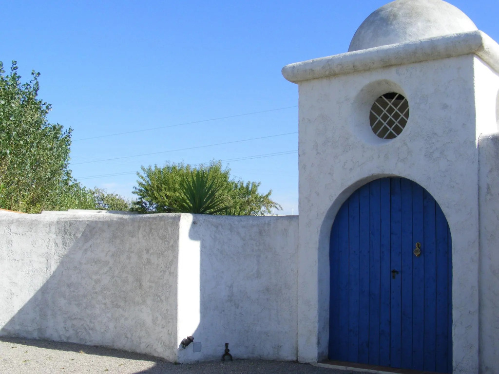 very comfortable house, located between Raissac and Canet d'Aude