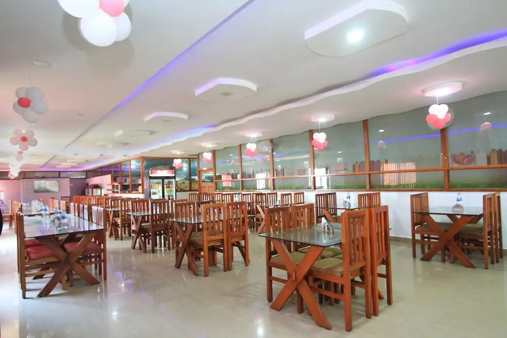 OYO 8691 Le Fortune