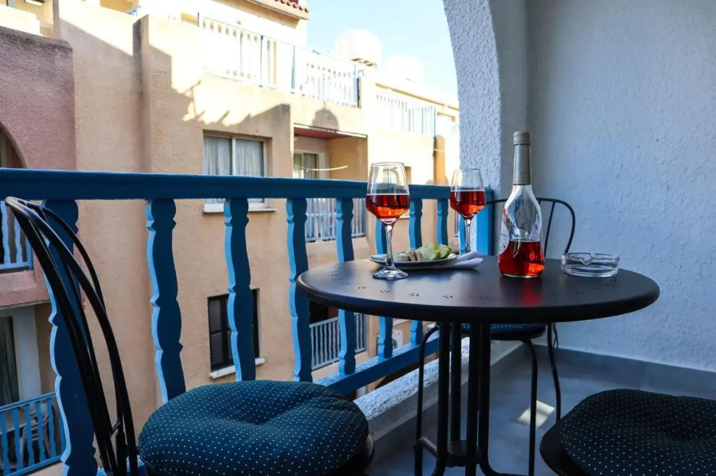 The Harbour Suite - 100M From The Beach - 6 Guests