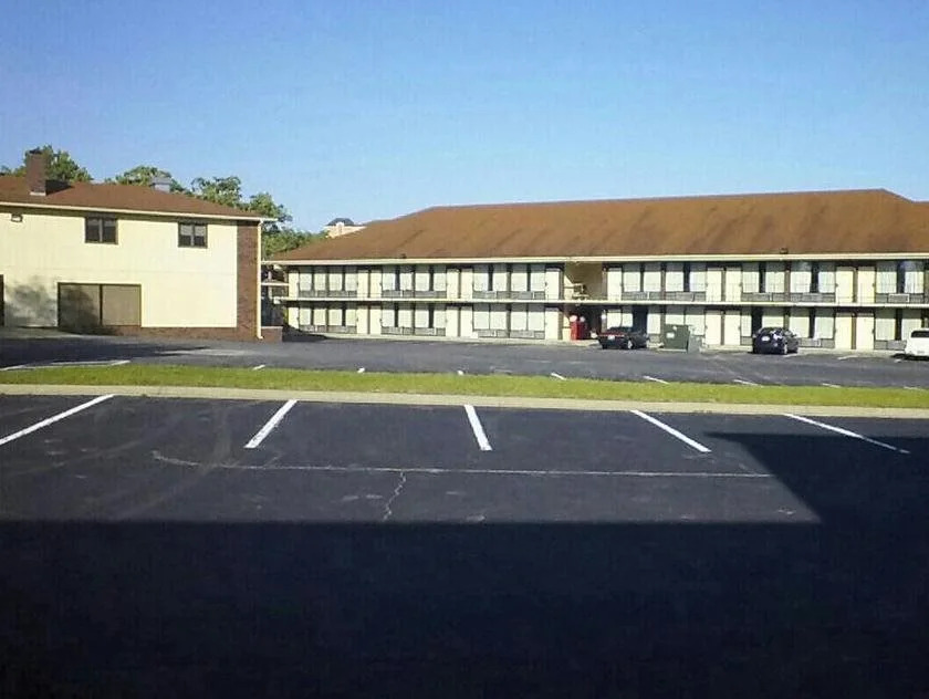 Branson Royal Inn & Suites