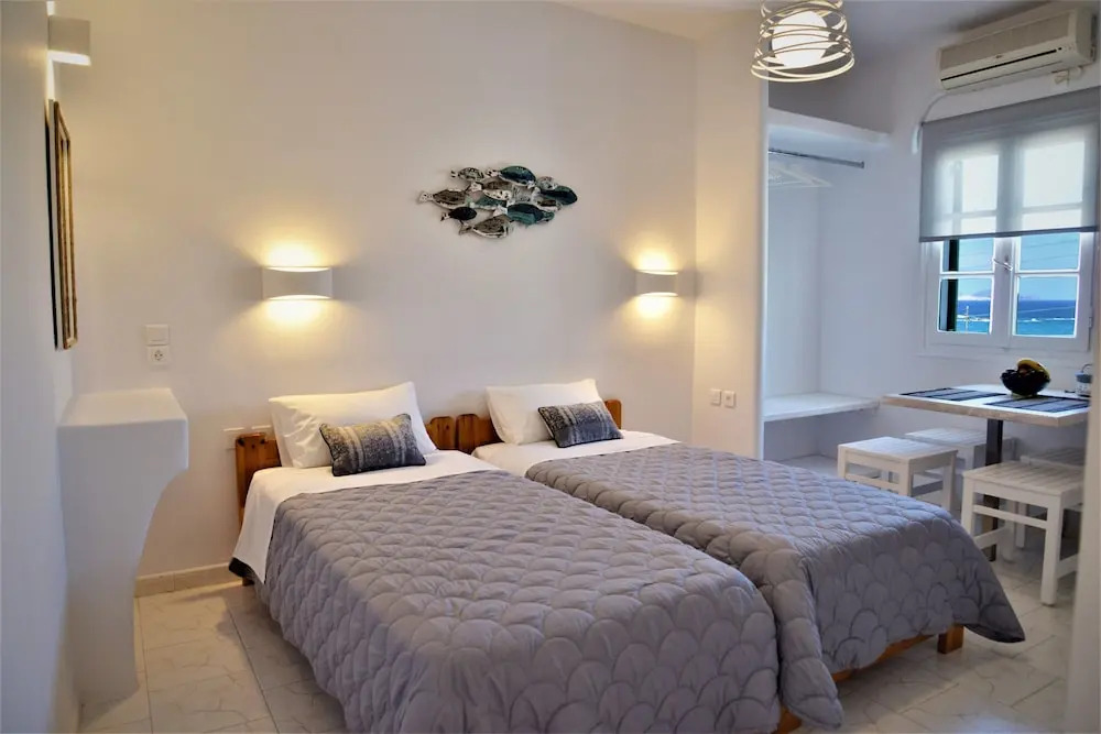 Moraitis Studios 1