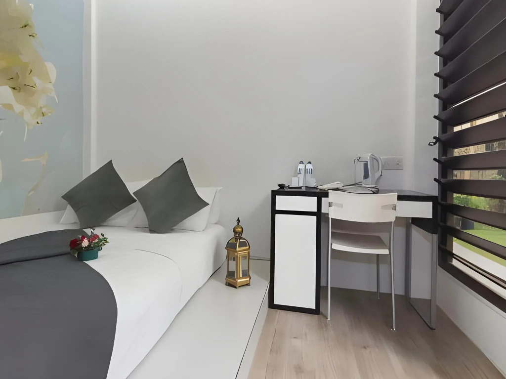 V Garden Hotel