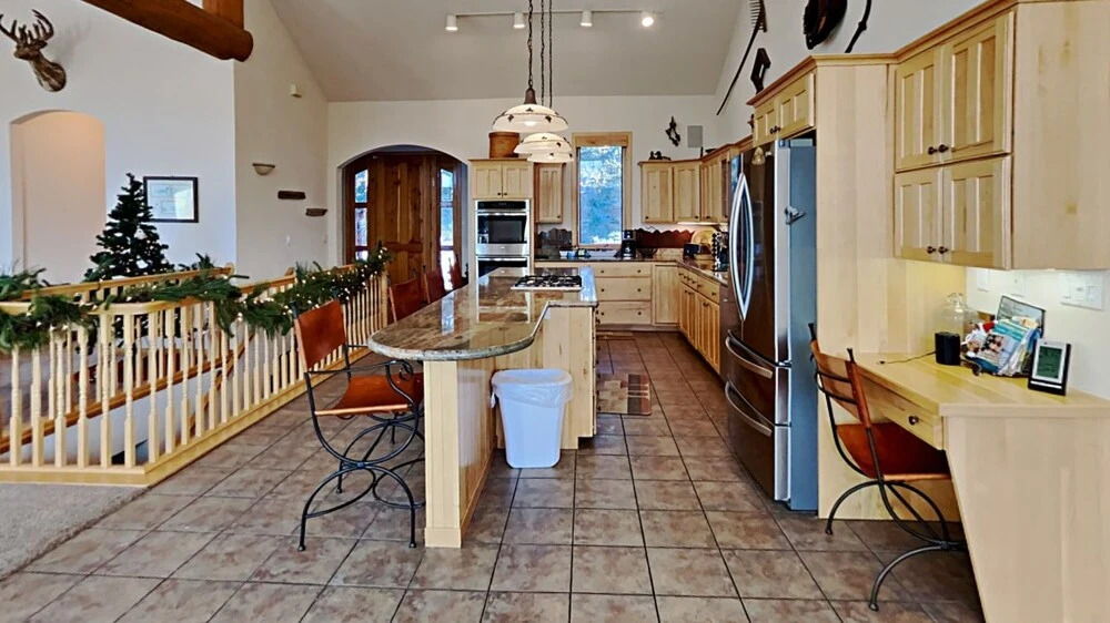 36 James Court 5 Bedroom Home by Redawning