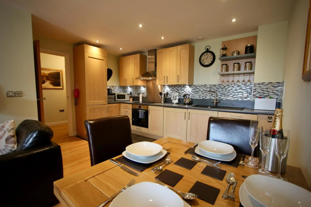 City Centre Skeldergate 2 Bed Apartment with Parking