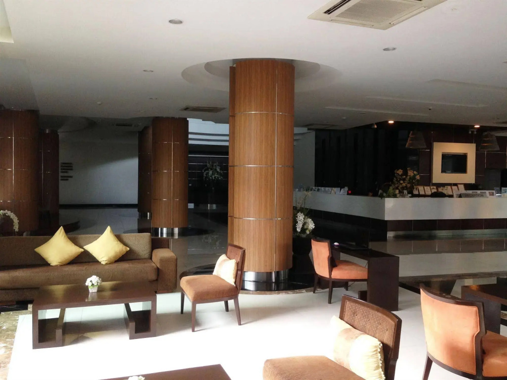 August Suites